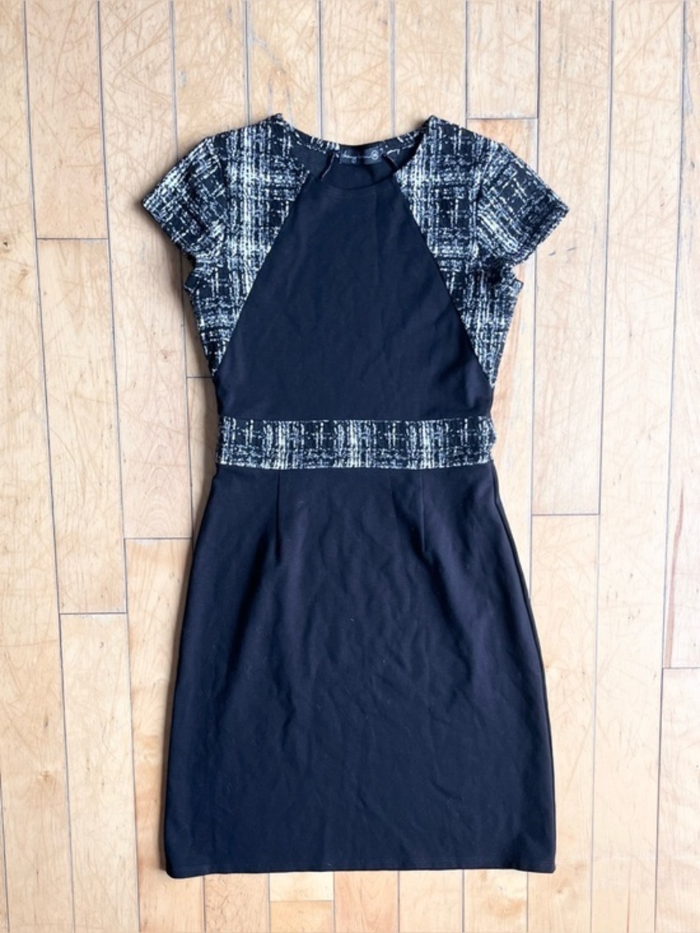 Cherry Bomb Montreal Textured Tweed Style Contrast‑Panel Fitted Dress Size XS
